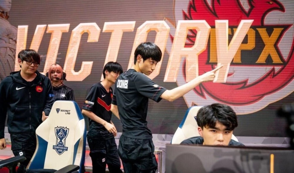 尤为不幸 尤为不幸