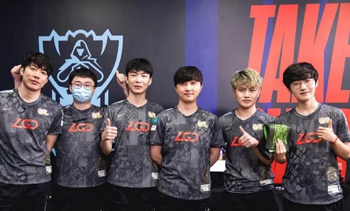 符合点球判 符合点球判